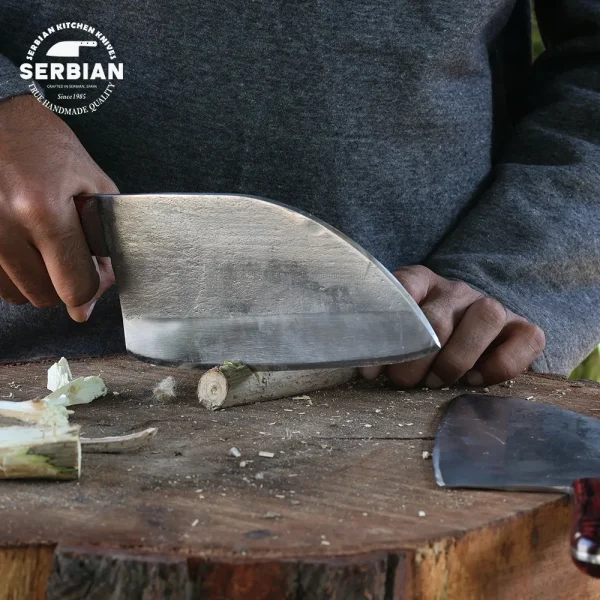 Elevate Your Skills: Exclusive Knife Set for Adventurers and Chefs!